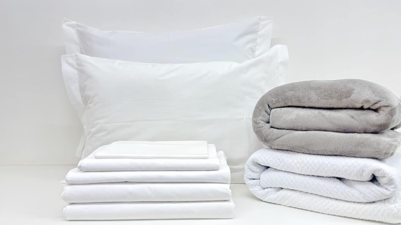 Cama: Lençóis, Fronhas, Colchas, Cobertores — aluguel de enxoval para casa de temporada